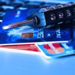 無職でクレジットカードを3枚連続申し込み!審査は通るのか!?